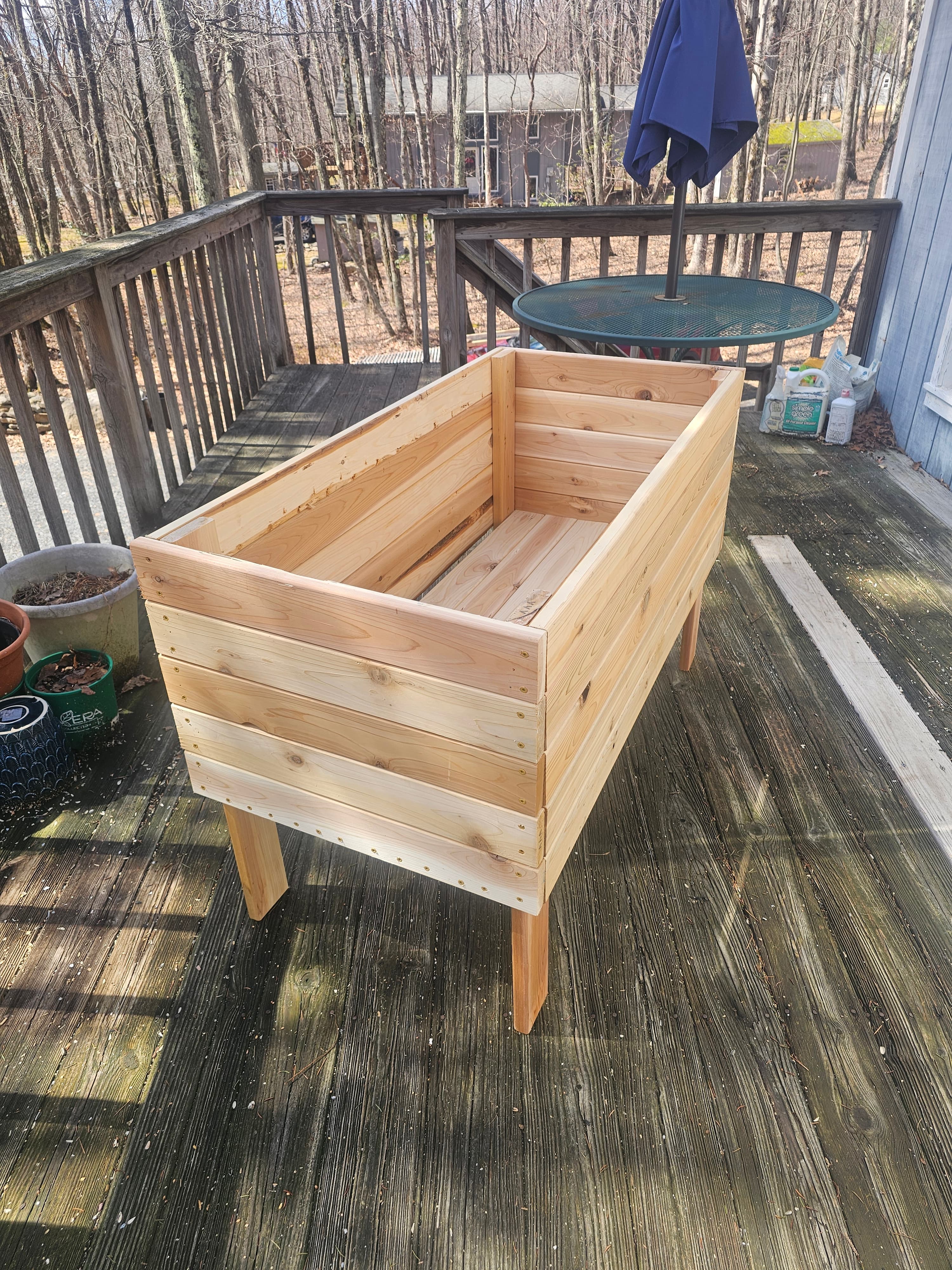 Raised Planter - Cedar